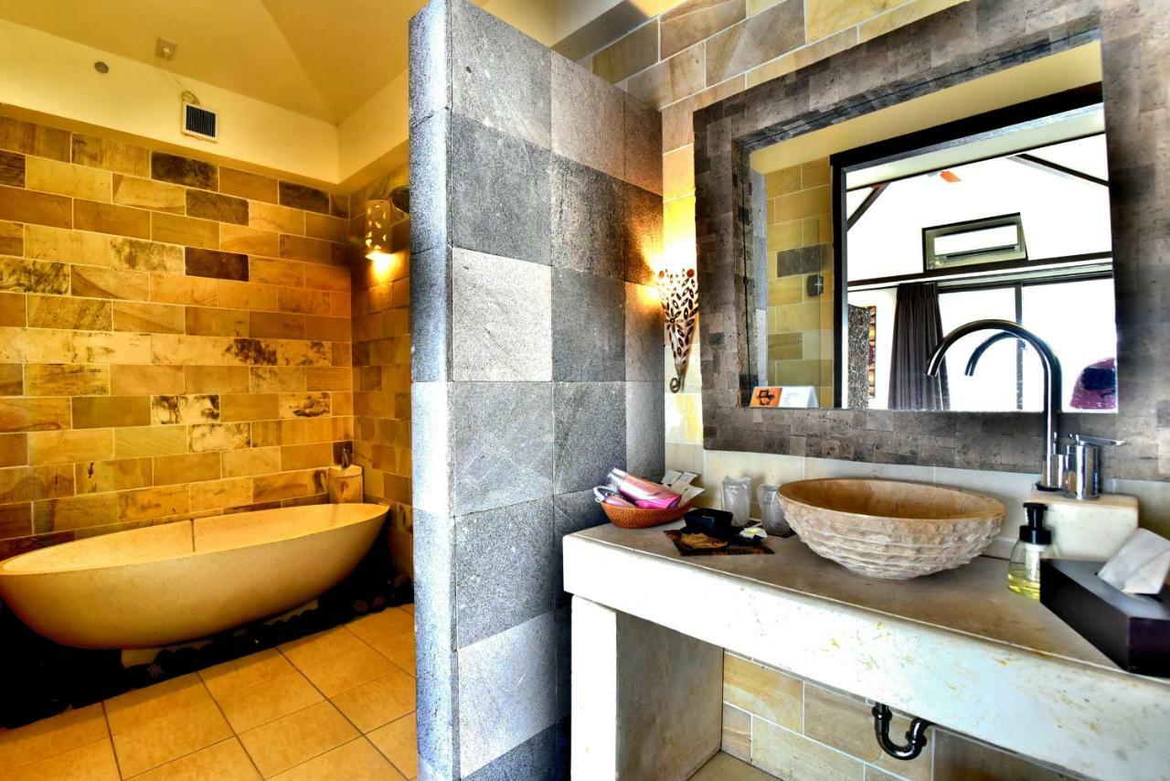 Glamping Resort Yokabushi Ishigaki  Exterior photo